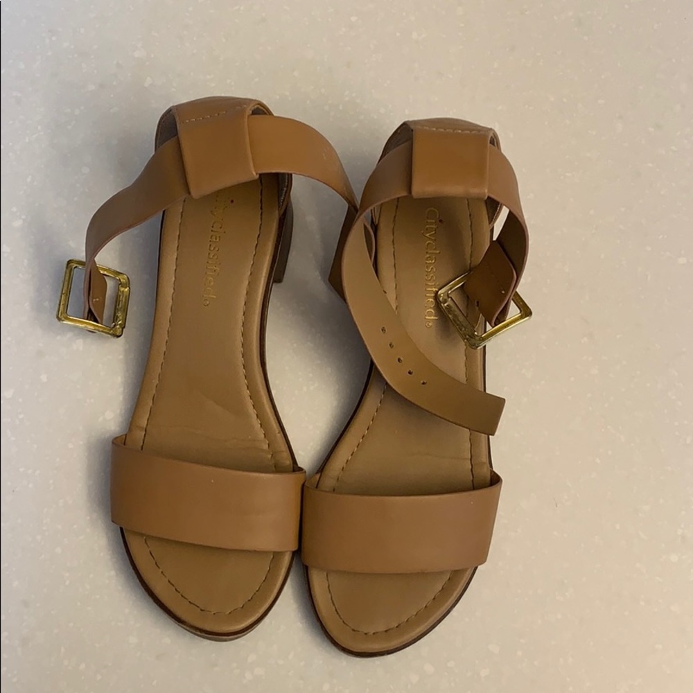 ☀️☀️CutyClassified Tan Sandals